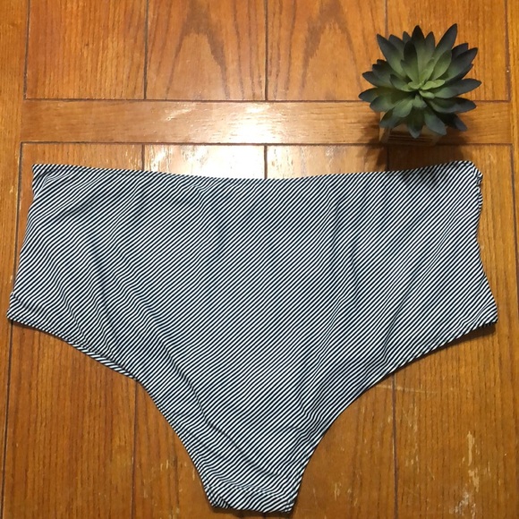 Plus swim bottoms — navy and white stripes - Picture 4 of 6